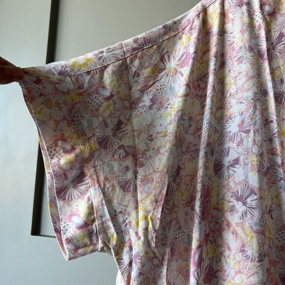 Paradise Now Hawaii Button Up Shirt Womens XL Pink Shells Blossom Maui NEW - Picture 5 of 14